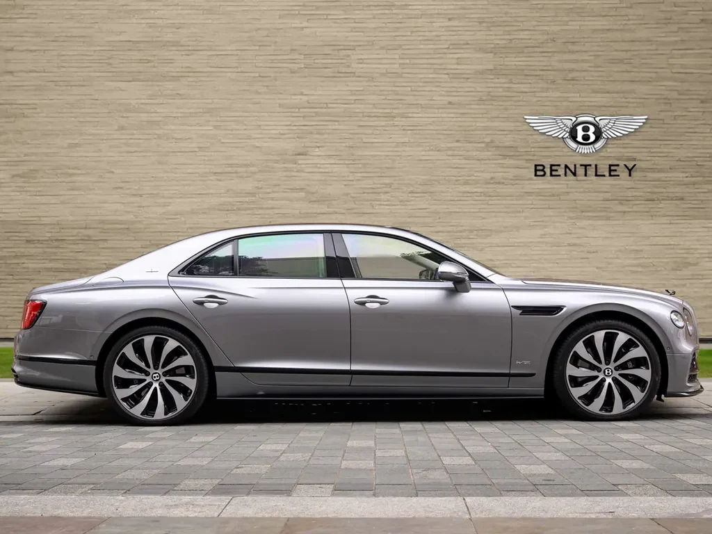 Bentley Flying Spur, 5/10
