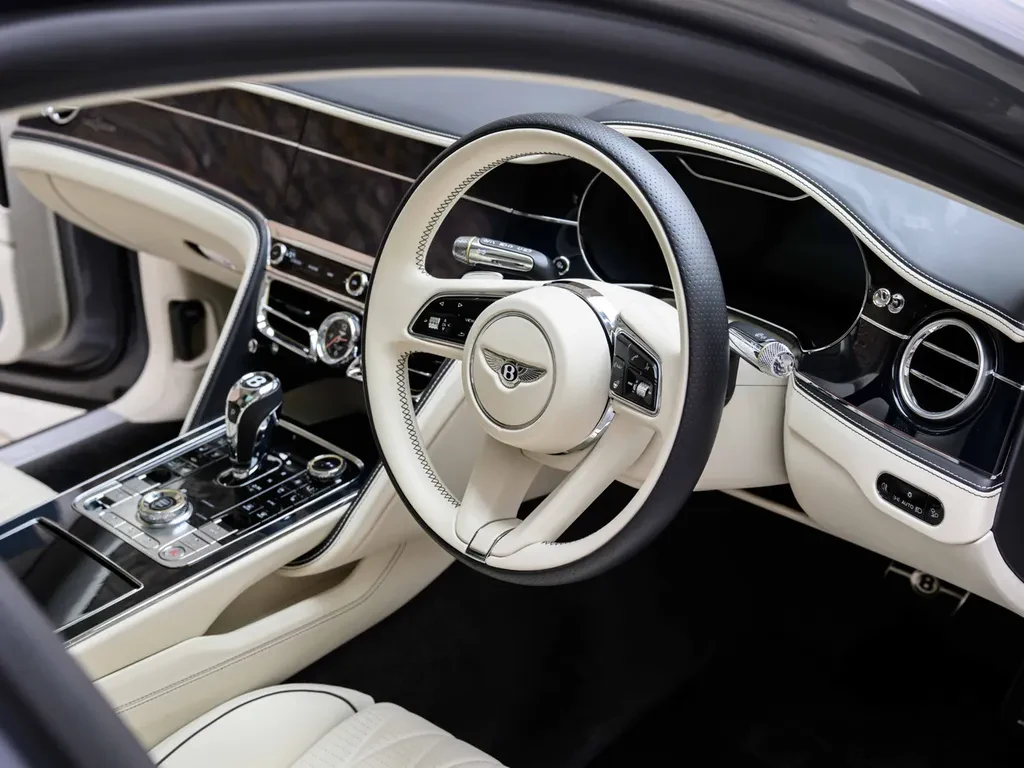 Bentley Flying Spur, 8/10