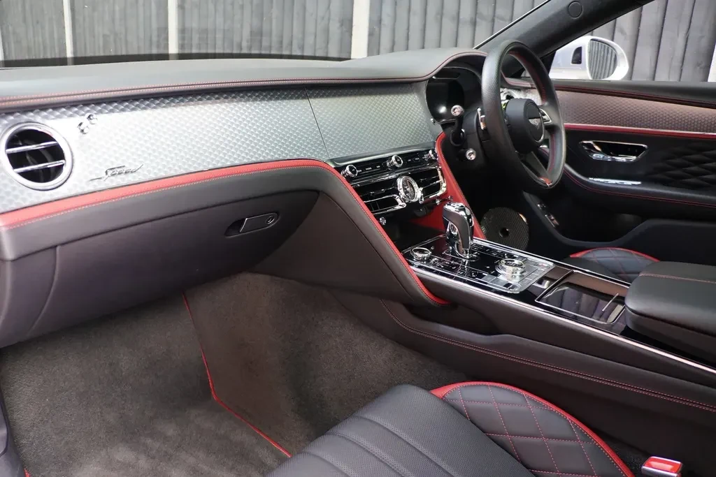 Bentley Flying Spur, 2/10