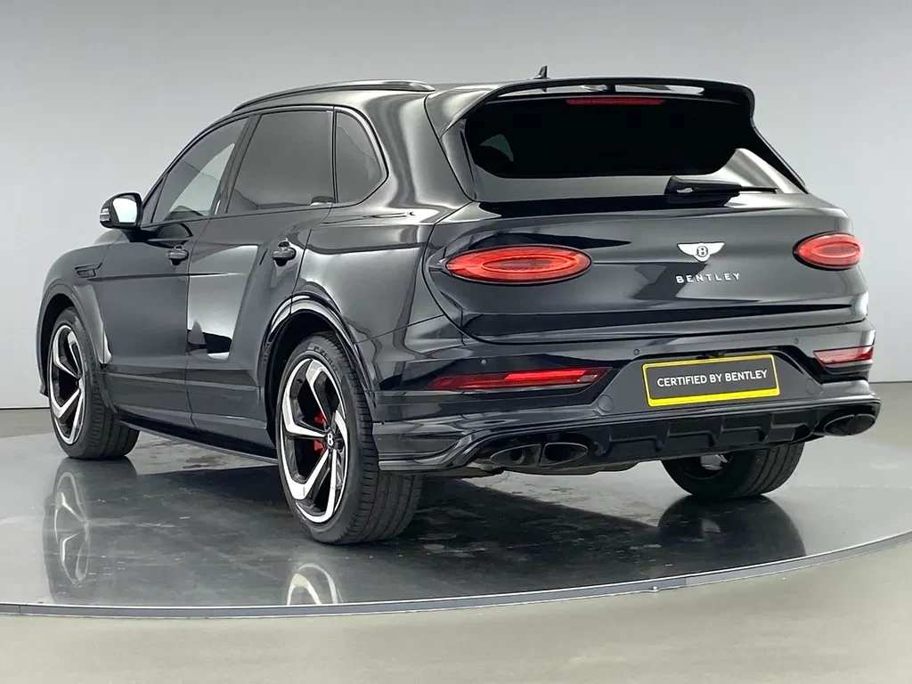Bentley Bentayga, 7/10
