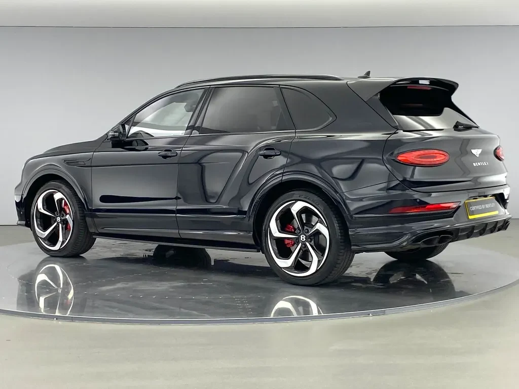 Bentley Bentayga, 8/10