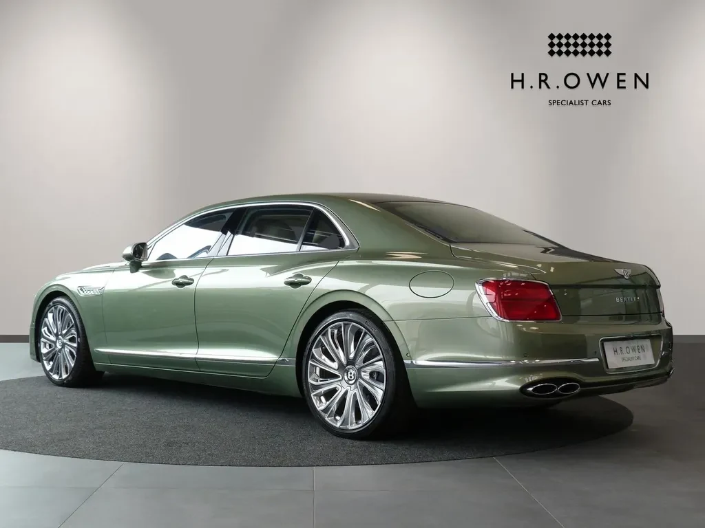 Bentley Flying Spur, 2/10