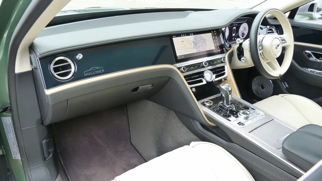 Bentley Flying Spur, 3/10