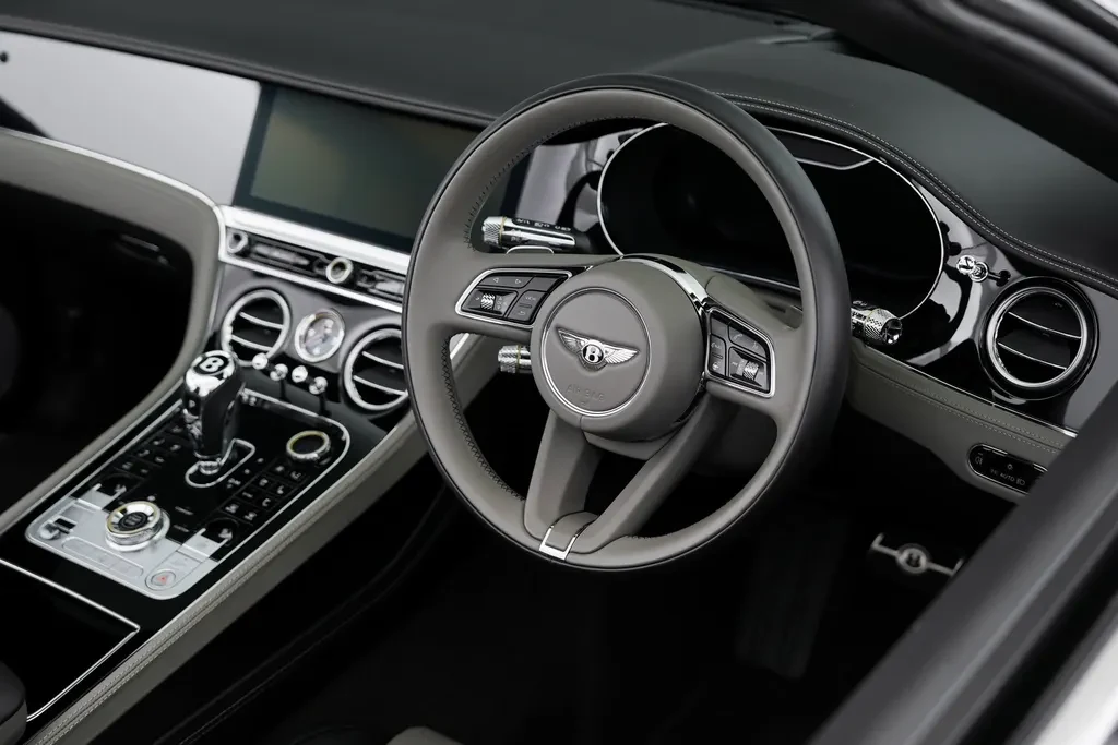 Bentley Continental GTC, 8/10