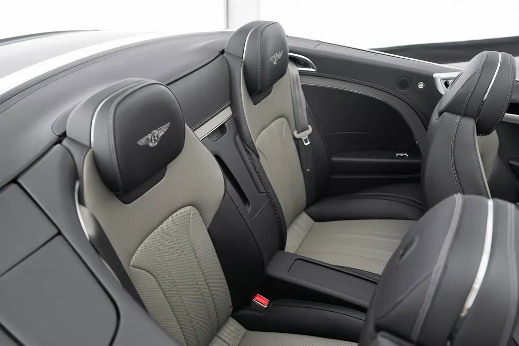 Bentley Continental GTC, 9/10