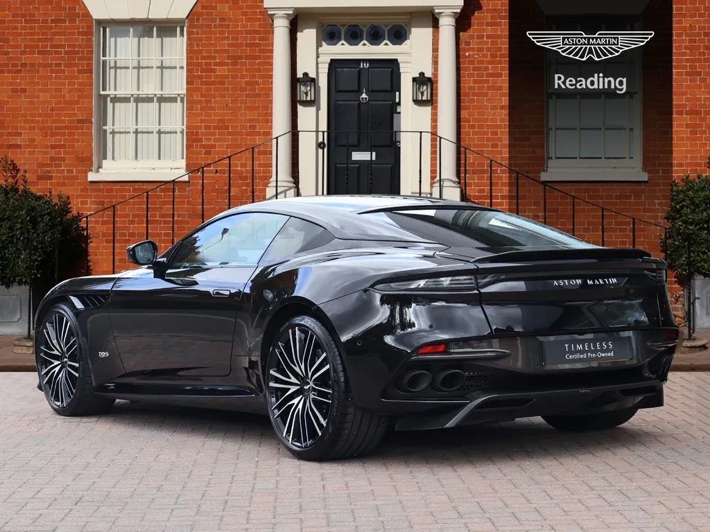 Aston Martin DBS, 2/10