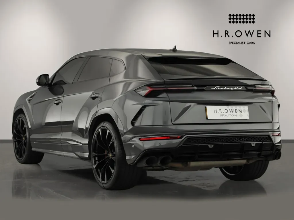 Lamborghini Urus, 5/10