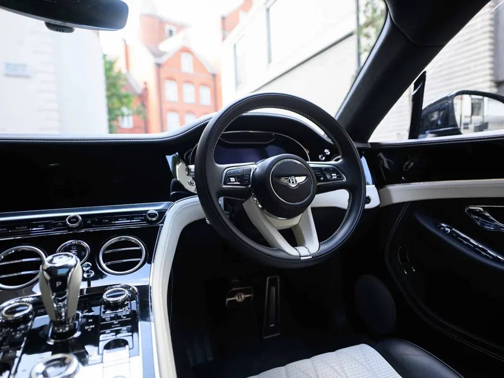 Bentley Continental GT, 8/10