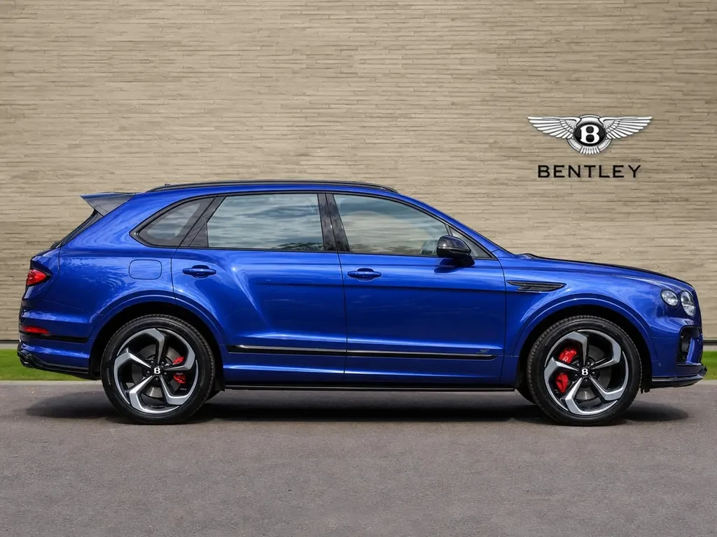 Bentley Bentayga, 7/10