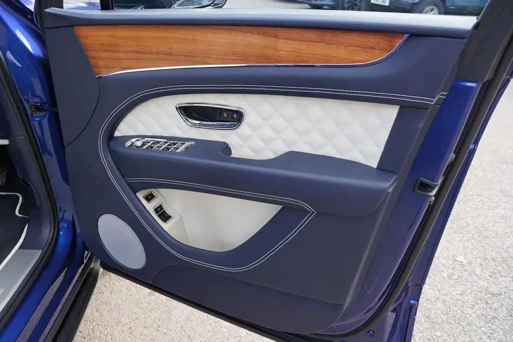 Bentley Bentayga, 10/10