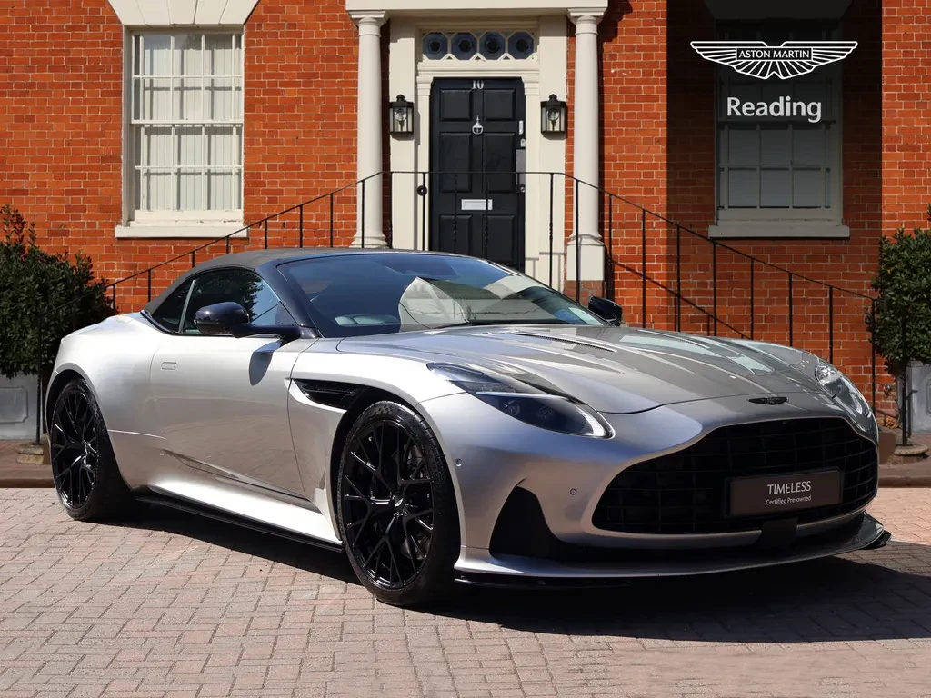 Aston Martin DB12, 6/10