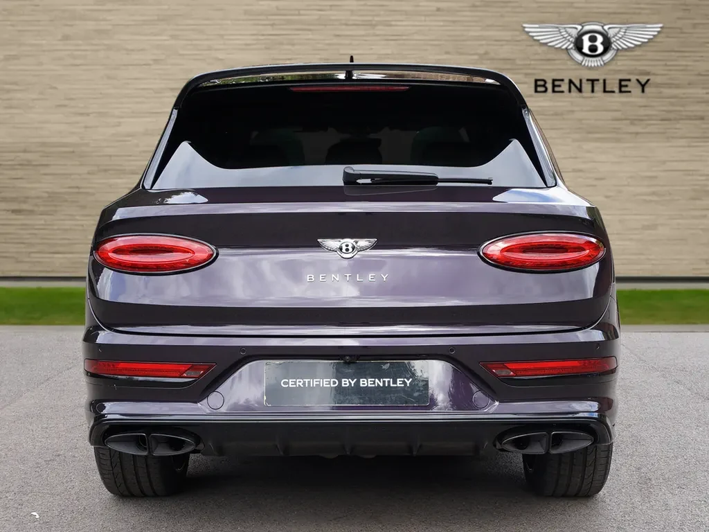 Bentley Bentayga, 8/10