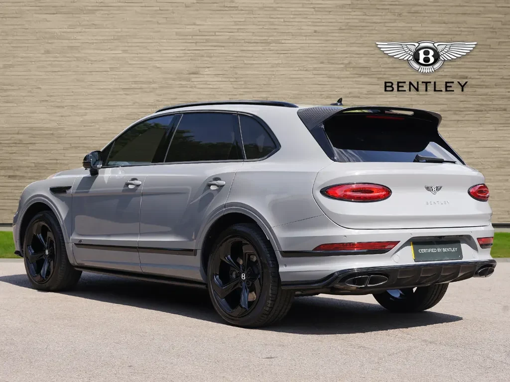 Bentley Bentayga, 3/10