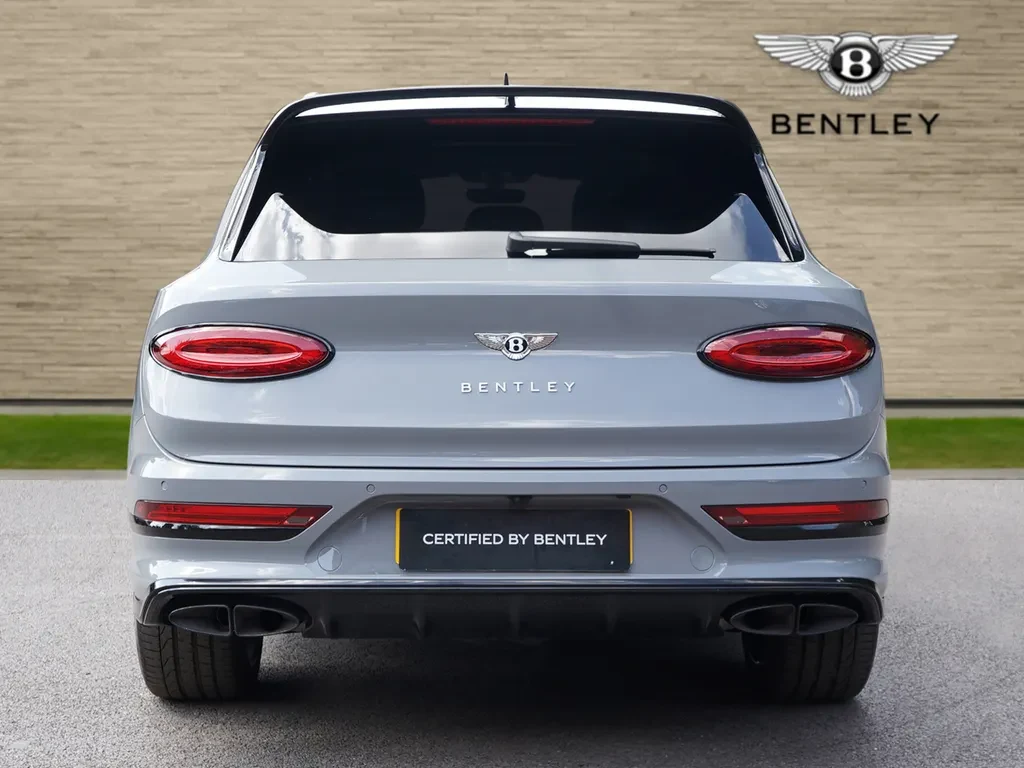 Bentley Bentayga, 8/10
