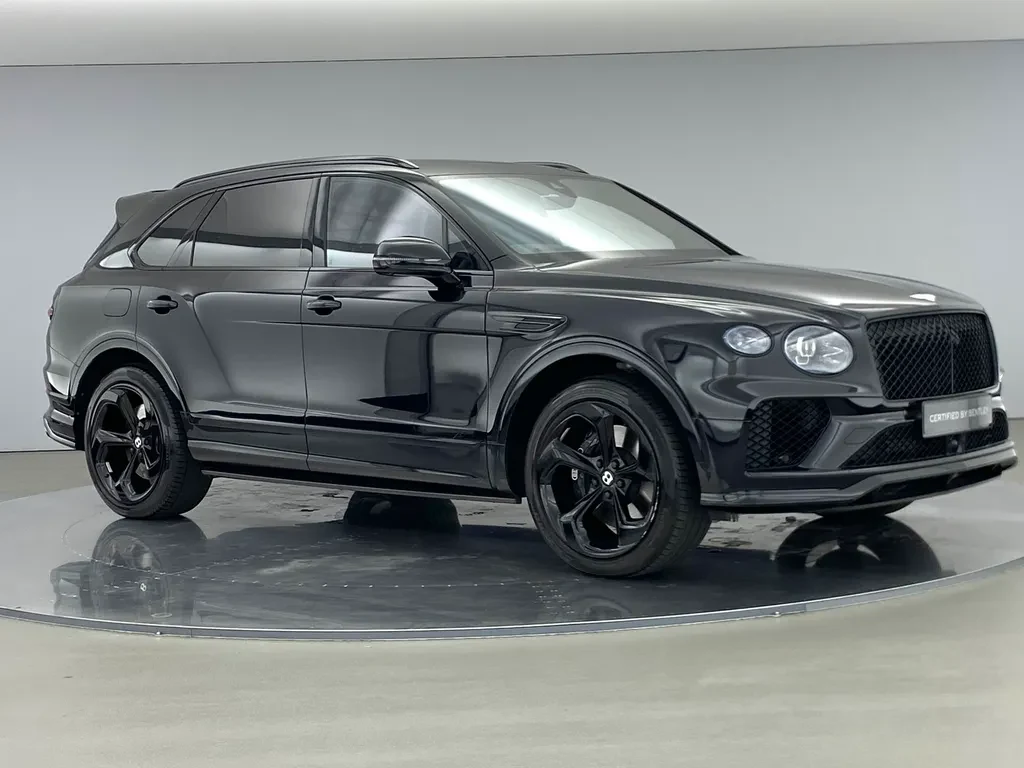 Bentley Bentayga, 2/10