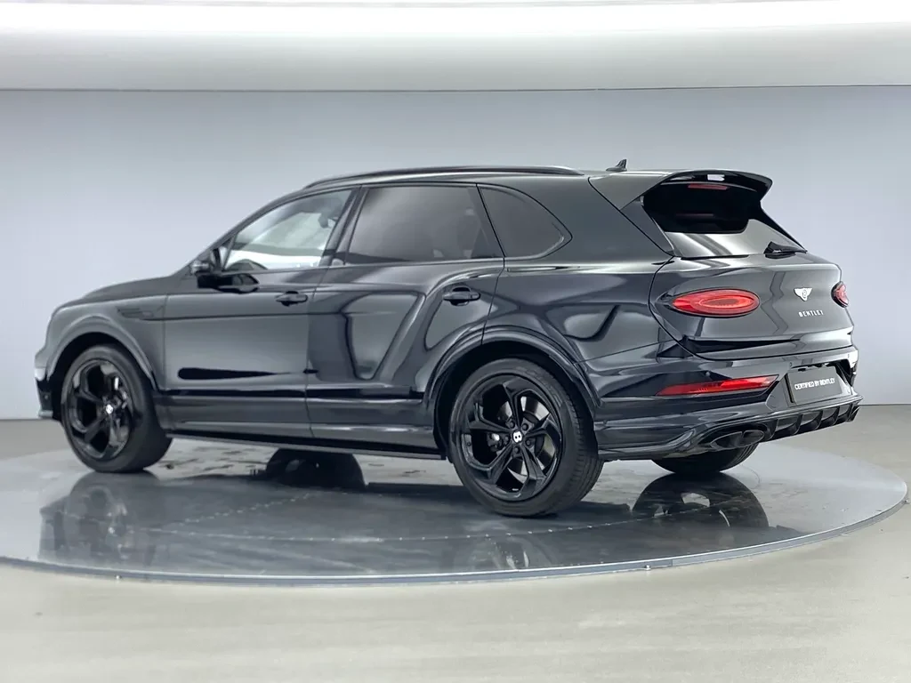 Bentley Bentayga, 7/10