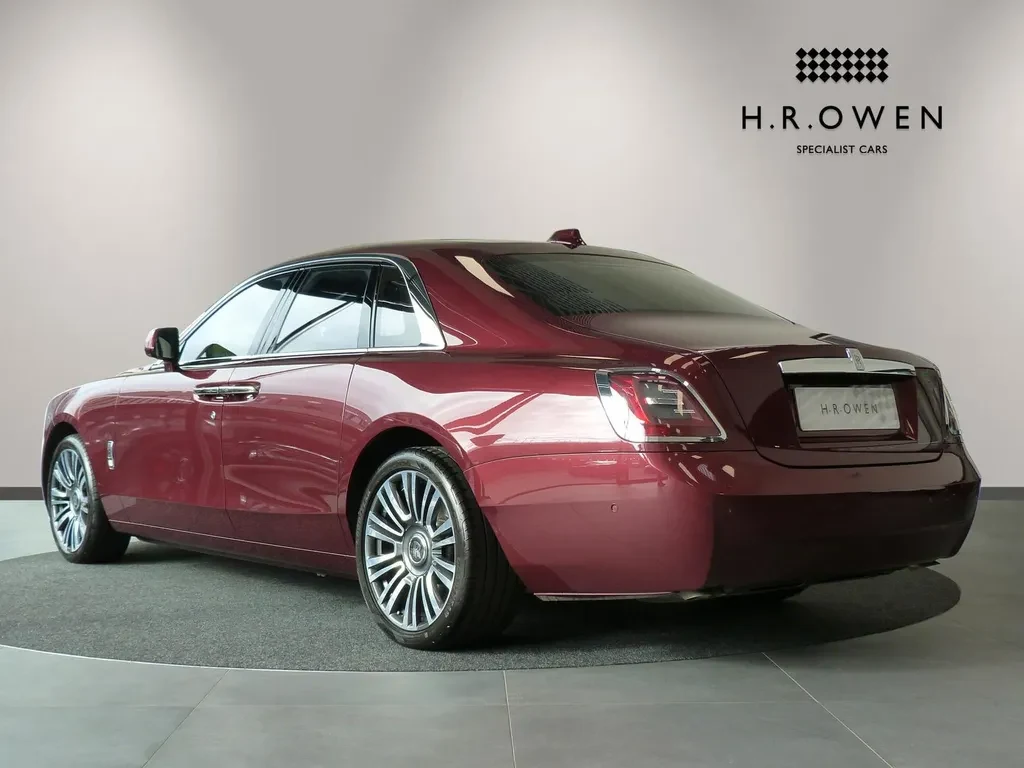 Rolls-Royce Ghost, 2/10