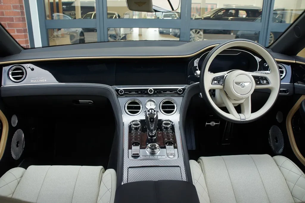 Bentley Continental GTC, 4/10