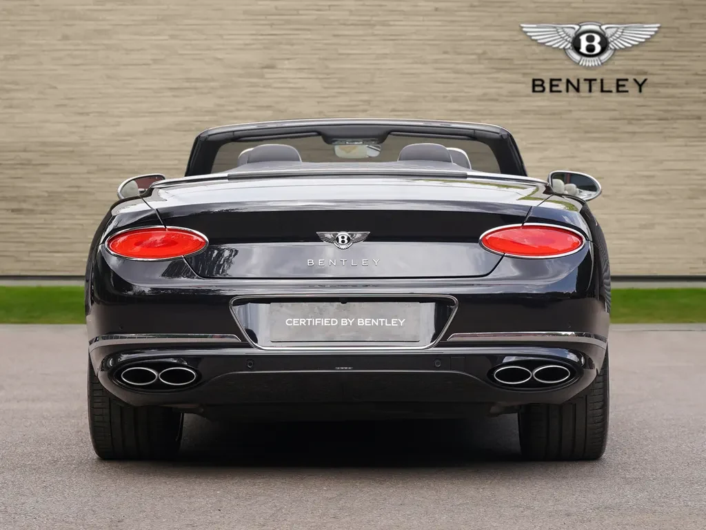 Bentley Continental GTC, 8/10