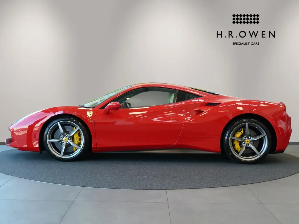 Ferrari 488 Spider, 5/10