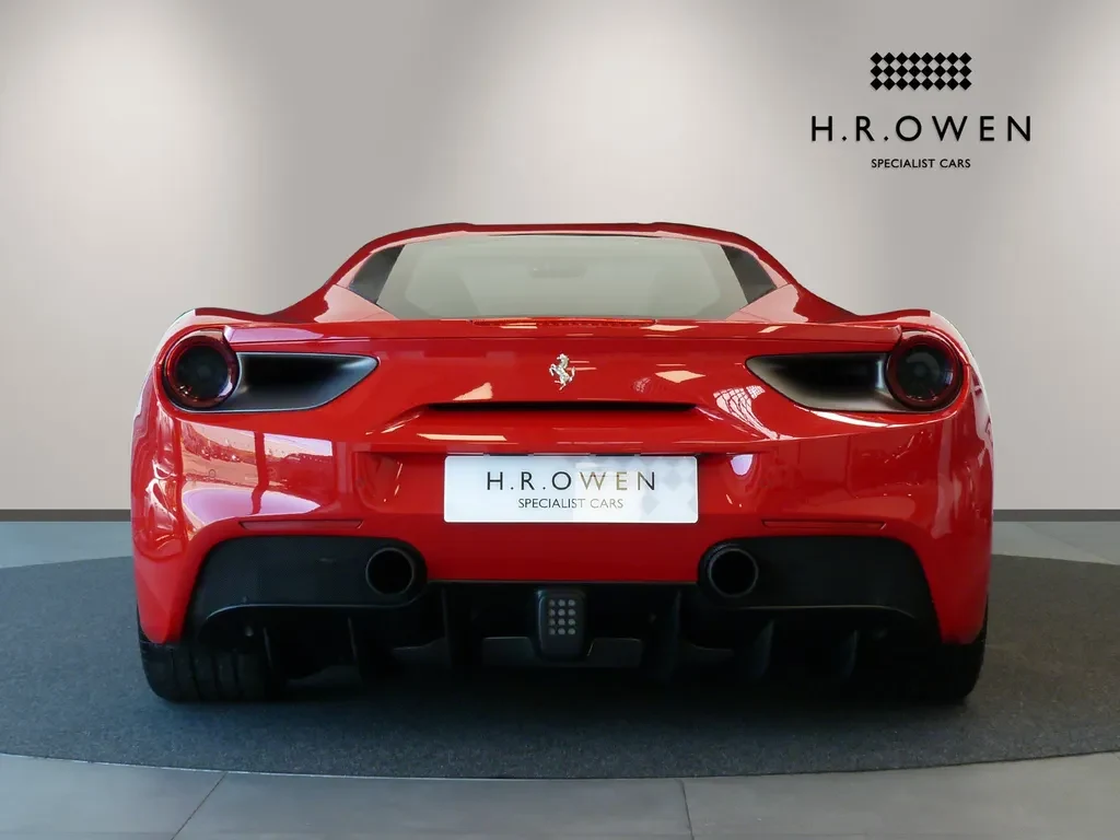 Ferrari 488 Spider, 9/10