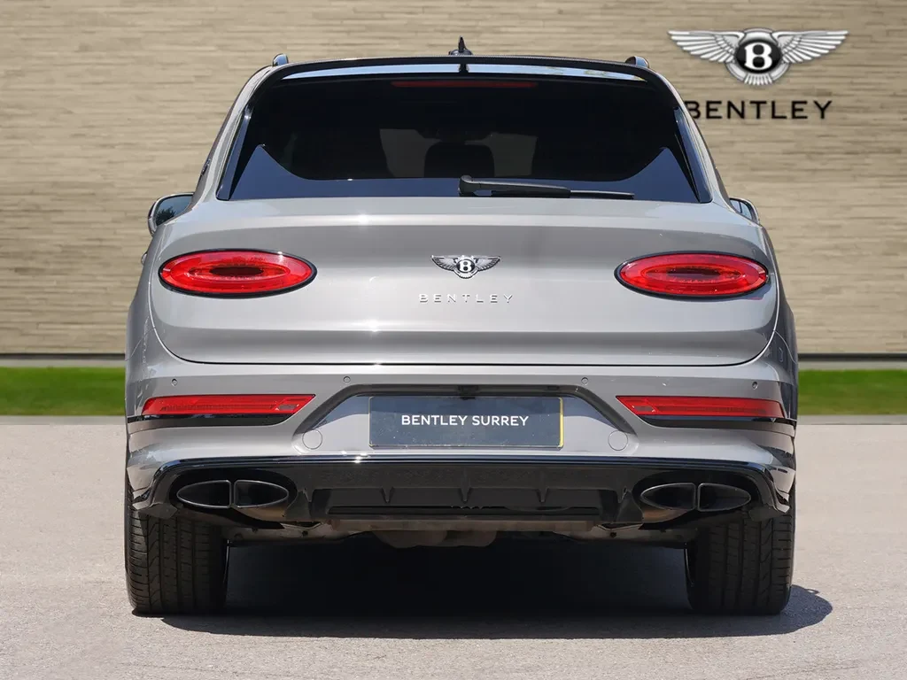 Bentley Bentayga, 8/10