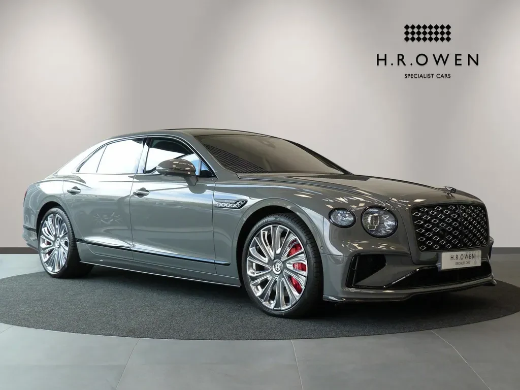 Bentley Flying Spur, full-car front three-quarter view.