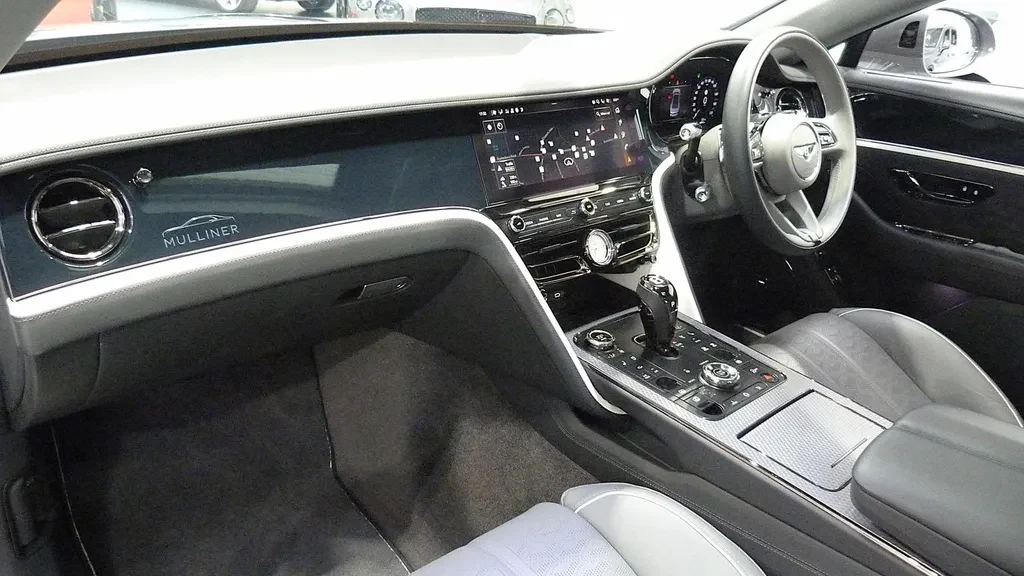 Bentley Flying Spur, 3/10