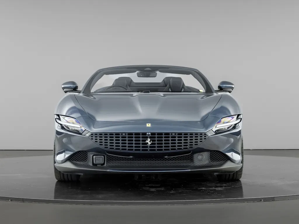 Ferrari Roma Spider, 2/10
