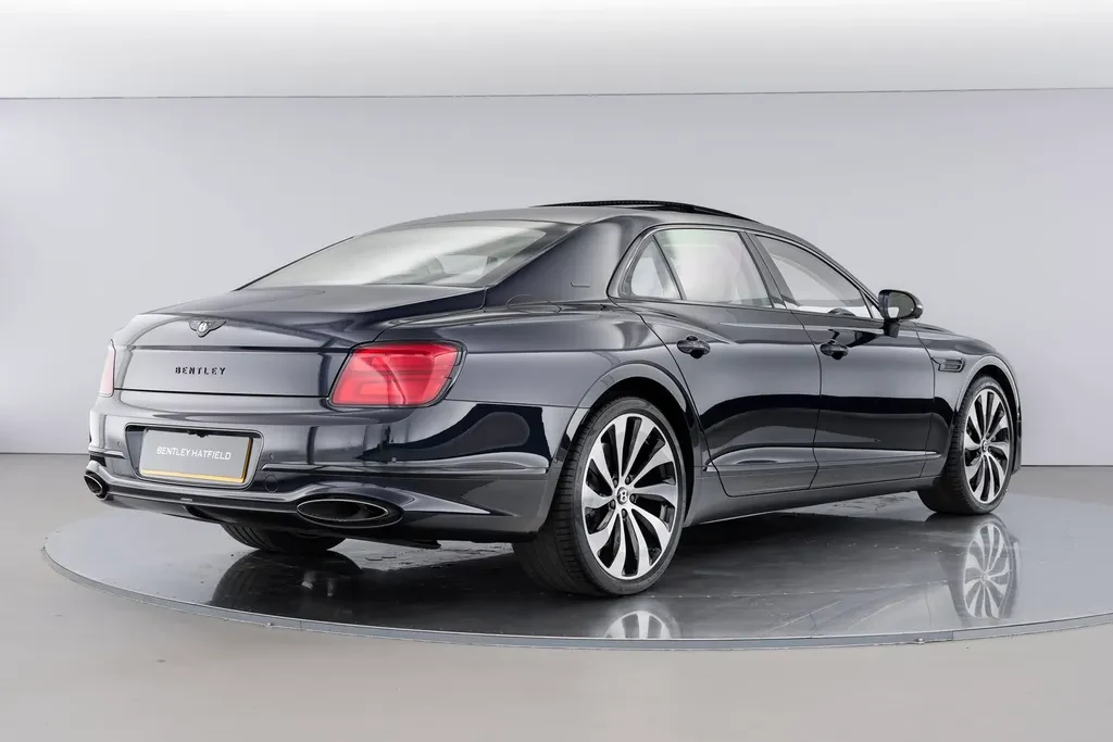 Bentley Flying Spur, 5/10