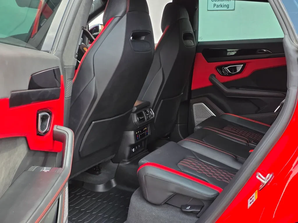 Lamborghini Urus S, 8/10