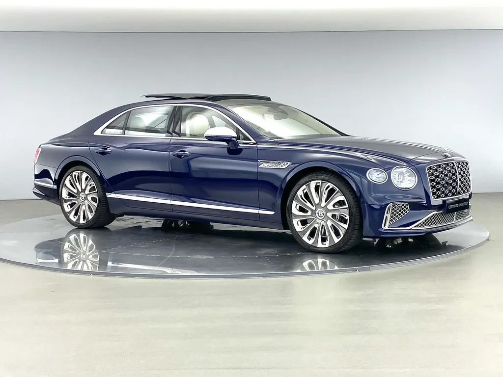 Bentley Flying Spur, 2/10