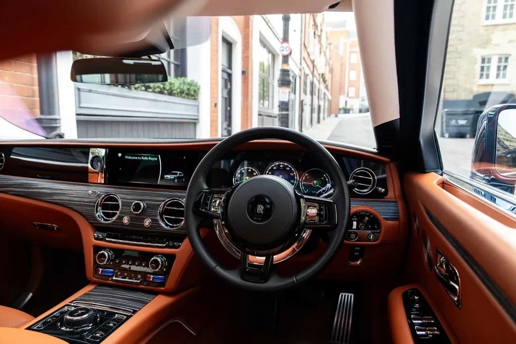 Rolls-Royce Ghost, 4/10