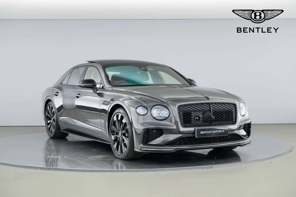 Bentley Flying Spur, full-car front three-quarter view.