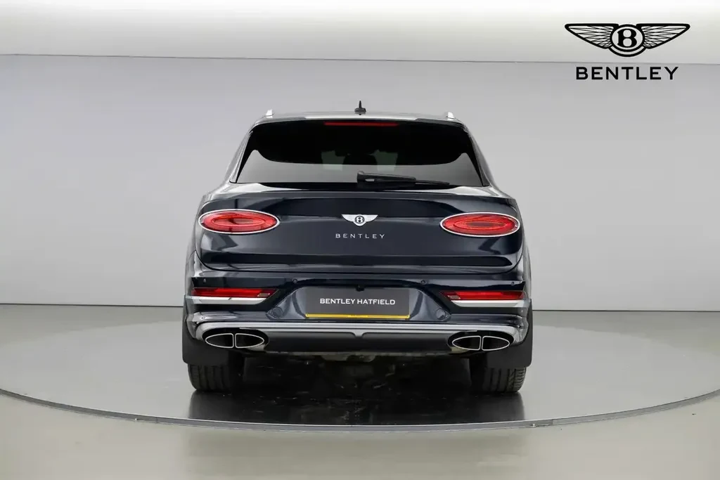 Bentley Bentayga, 5/10