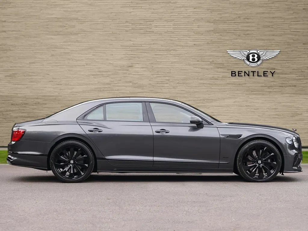 Bentley Flying Spur, 7/10