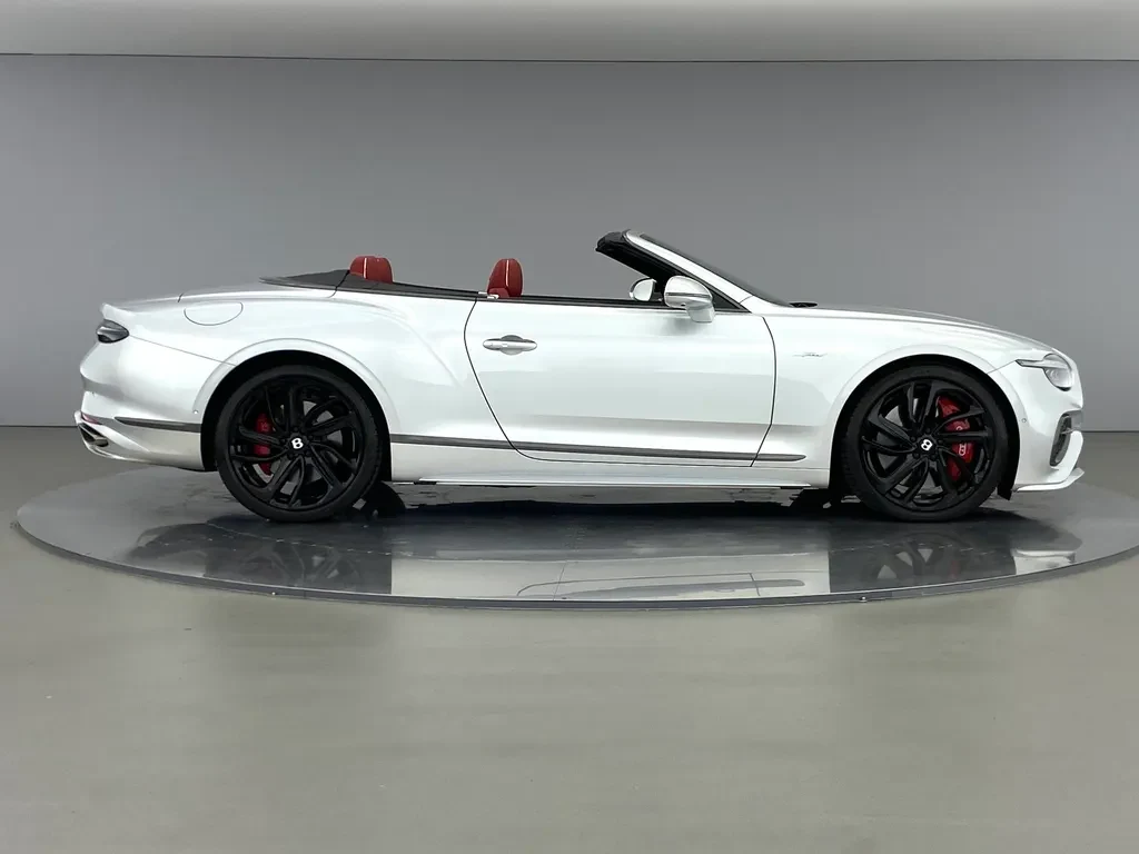 Bentley Continental GTC, 3/10