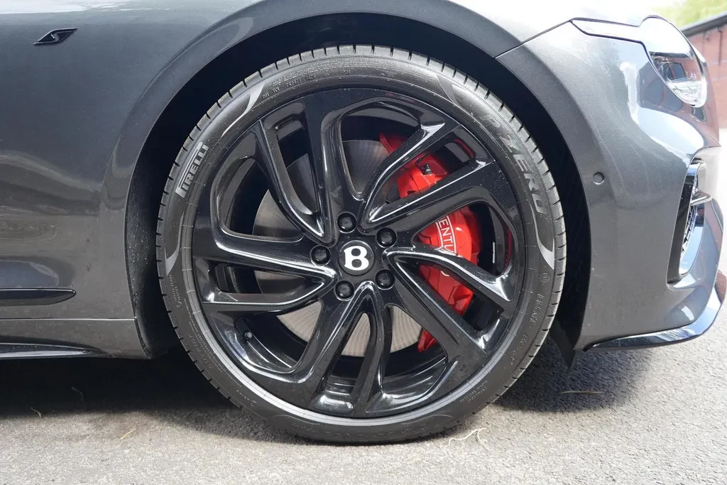 Bentley Continental GT, 6/10