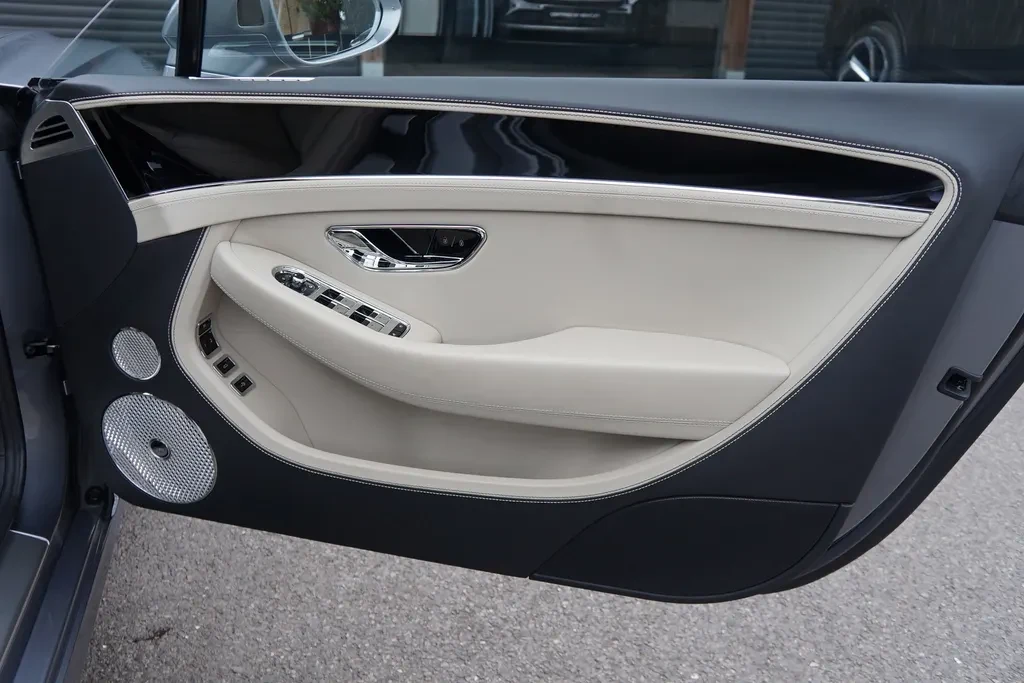 Bentley Continental GTC, 10/10