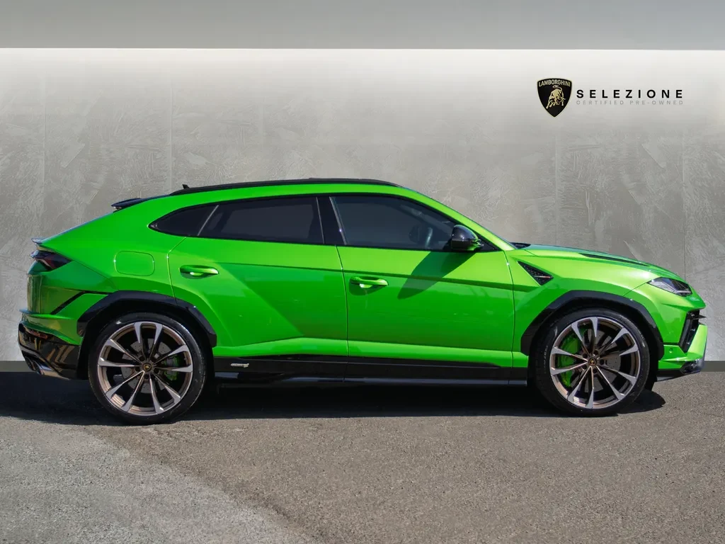 Lamborghini Urus, 3/10