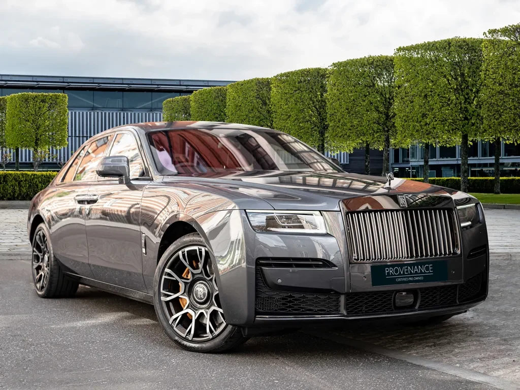 Rolls-Royce Ghost, full-car front three-quarter view.