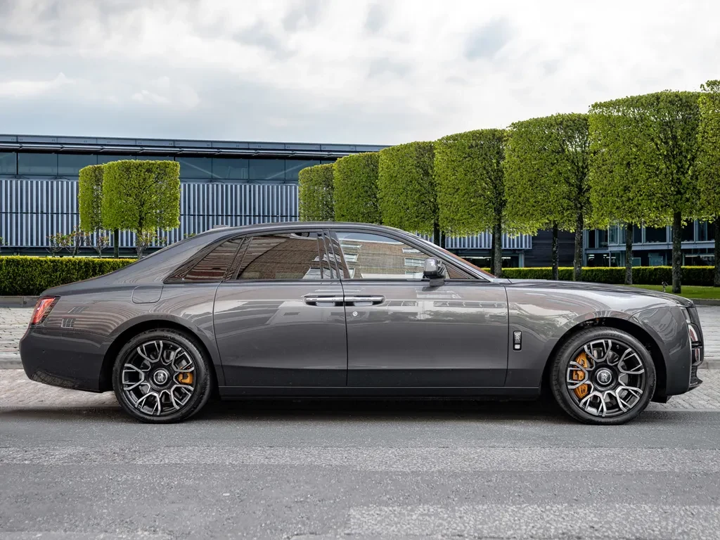 Rolls-Royce Ghost, 3/10