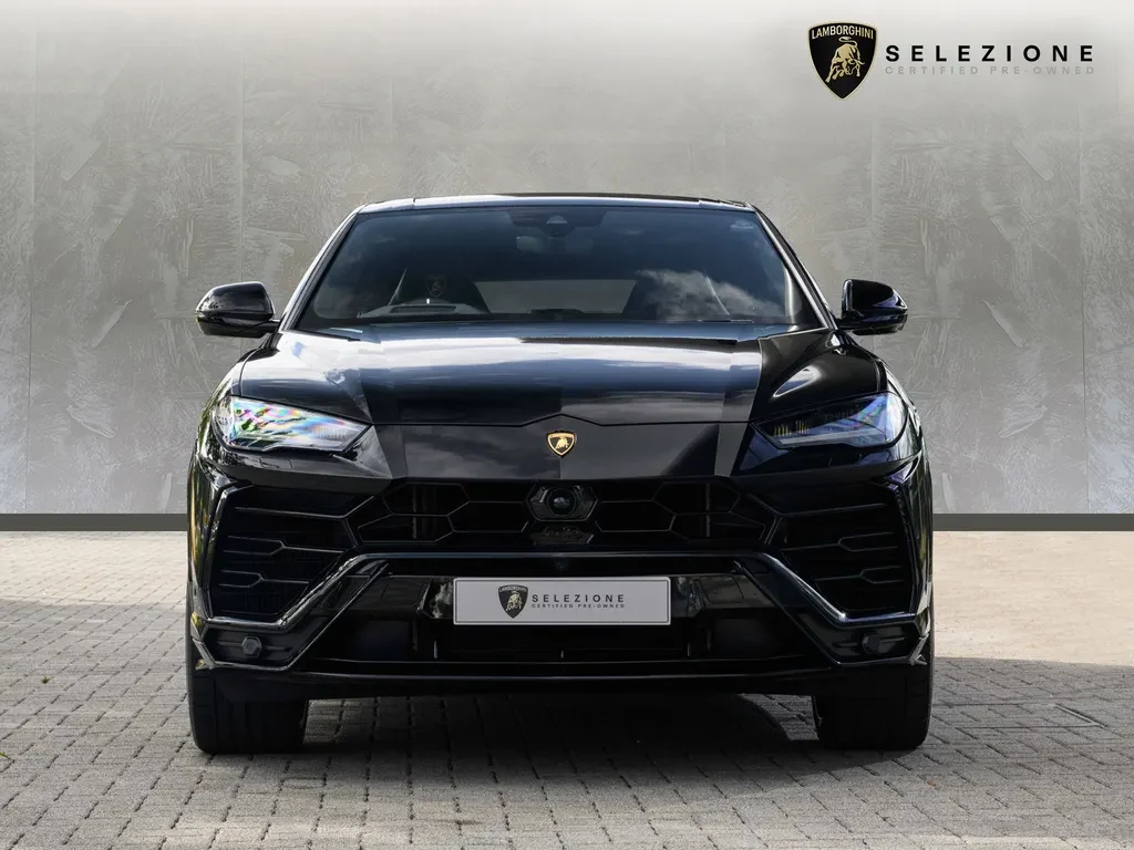 Lamborghini Urus, 5/10