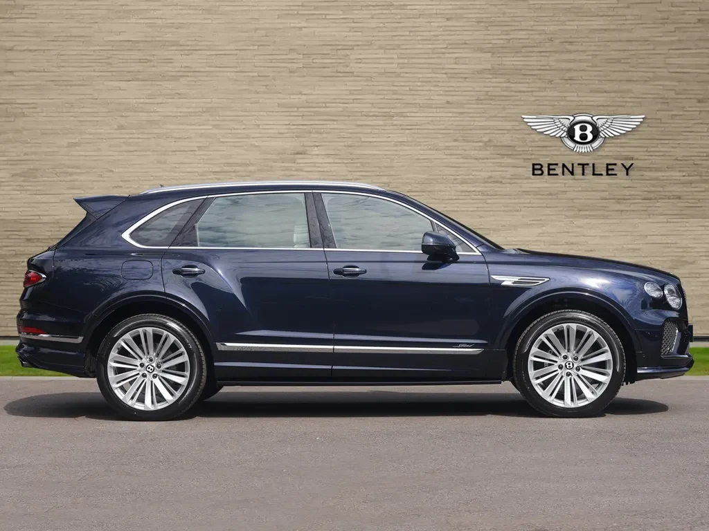 Bentley Bentayga, 7/10