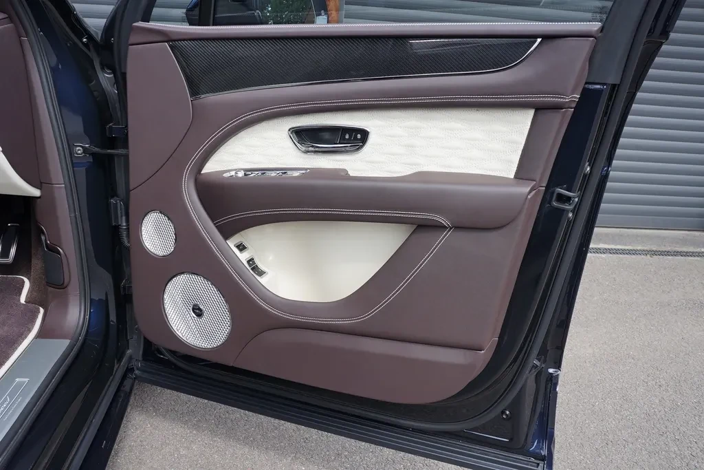 Bentley Bentayga, 10/10