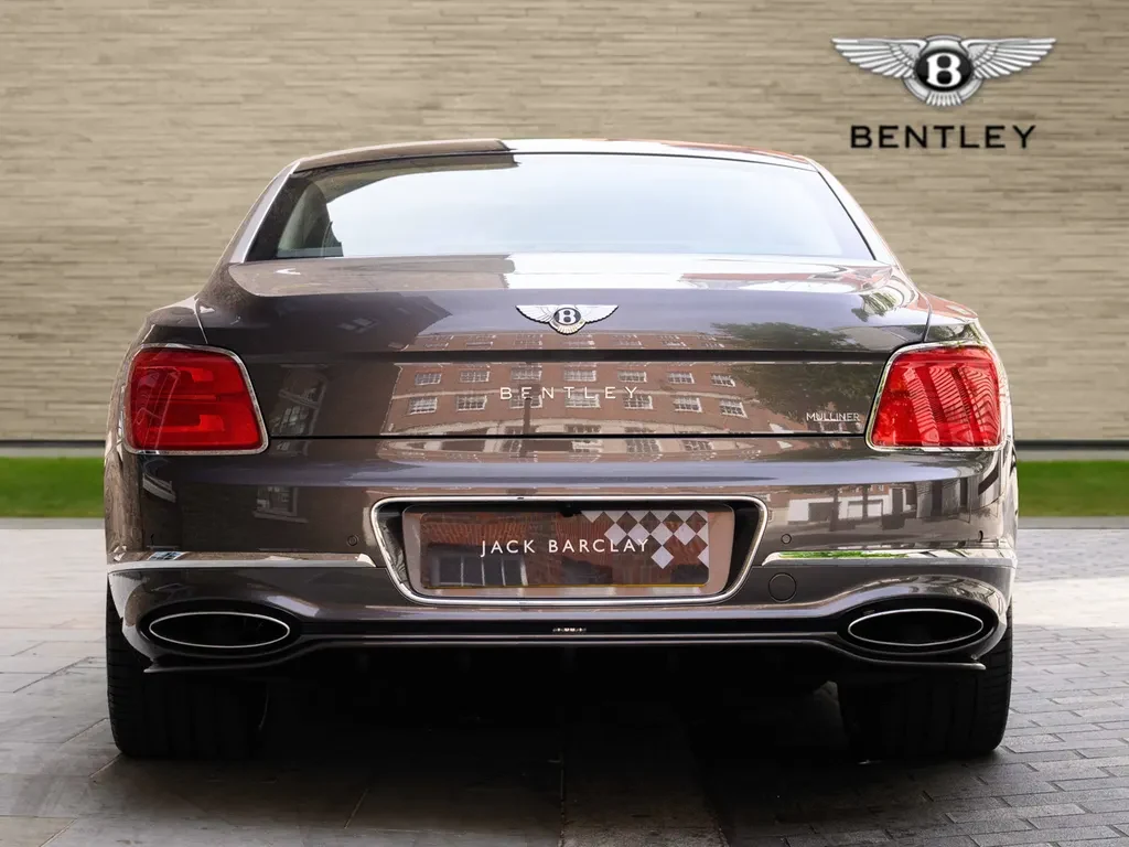 Bentley Flying Spur, 8/10