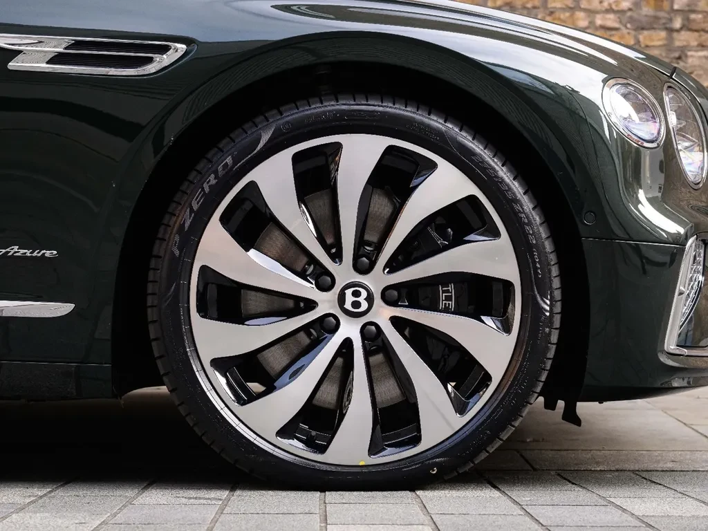 Bentley Flying Spur, 5/10
