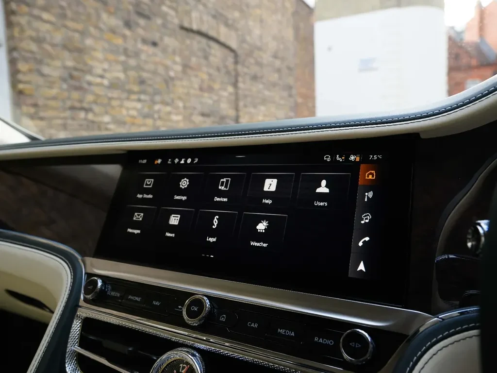 Bentley Flying Spur, 9/10