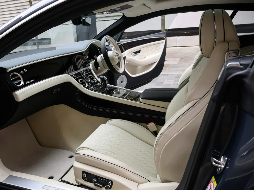 Bentley Continental GT, 8/10