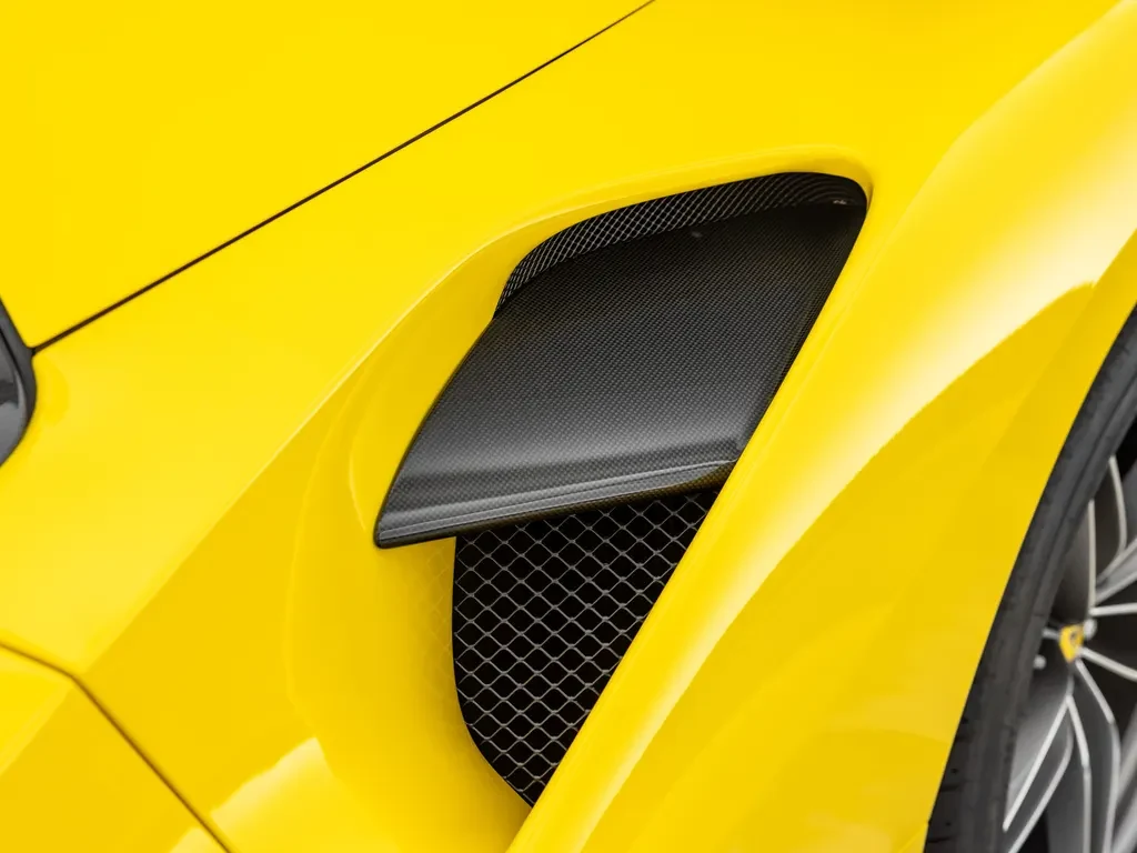 Ferrari 488 Spider, 9/10